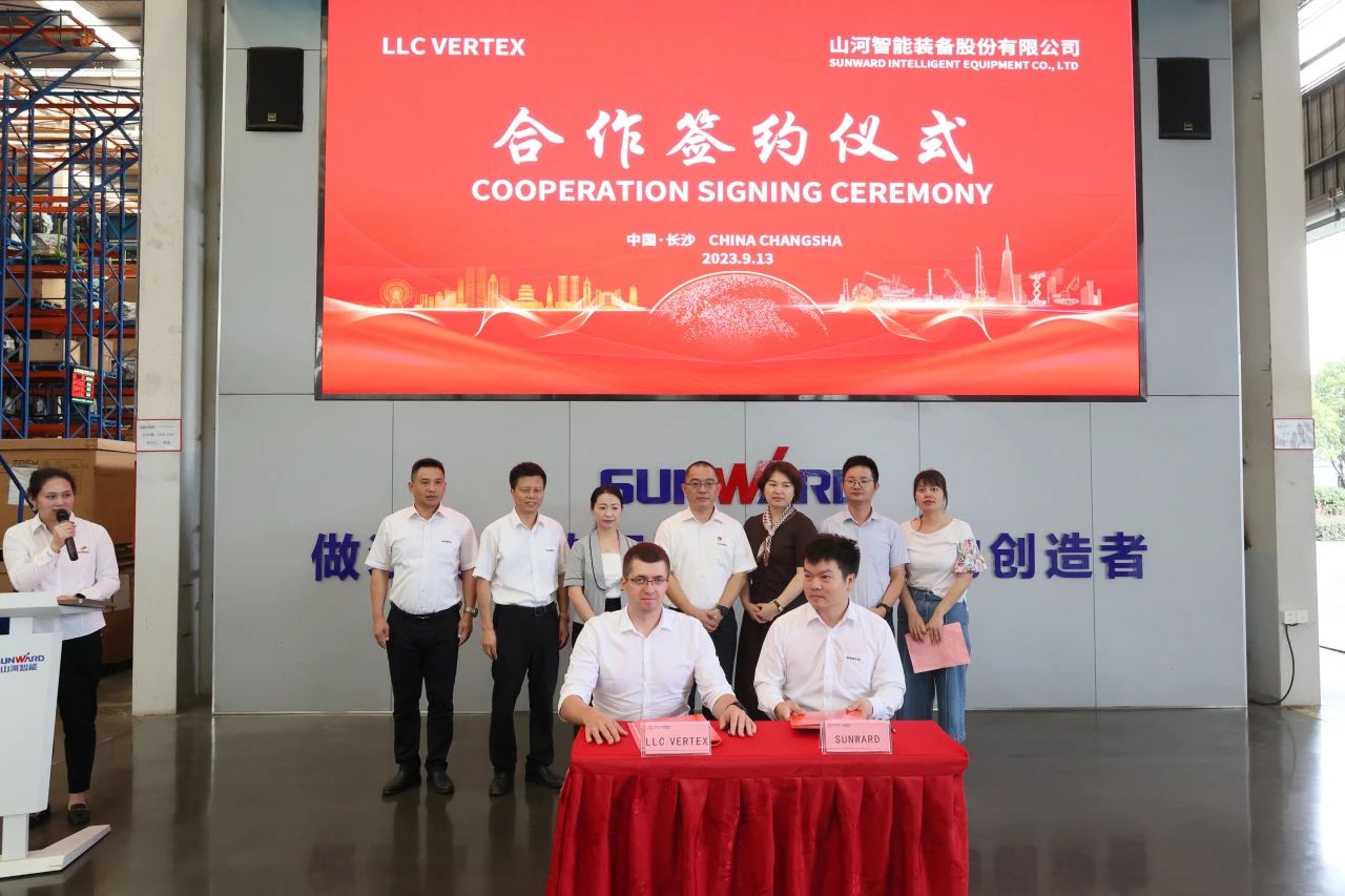 一连进军国际市场。。ETOU乐投智能近百台装备集中发货