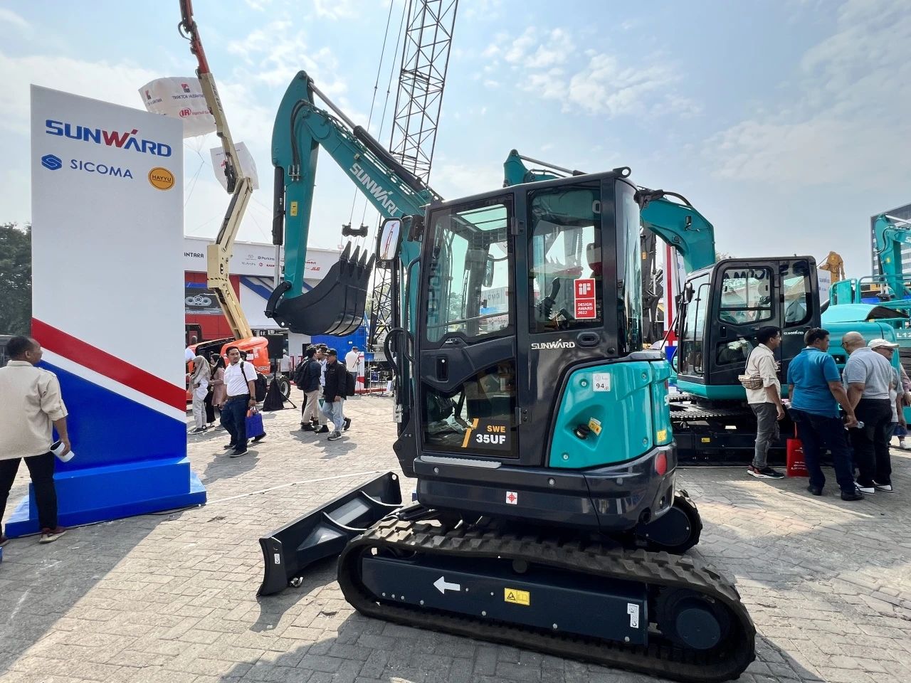 深耕细作，，，，，，，逆势增添！LETOU乐投智能艳服亮相印尼雅加达矿业展