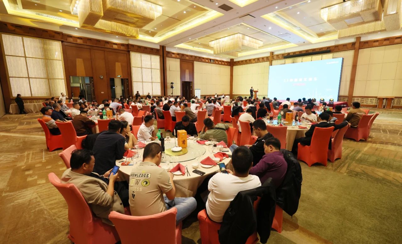 精品出击，，，，闪灼魔都！LETOU乐投智能全系列高空机械亮相2023亚洲国际高空展