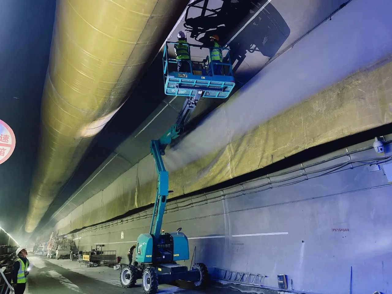 不惧高海拔挑战！LETOU乐投智能高空机械实力助建川藏铁路