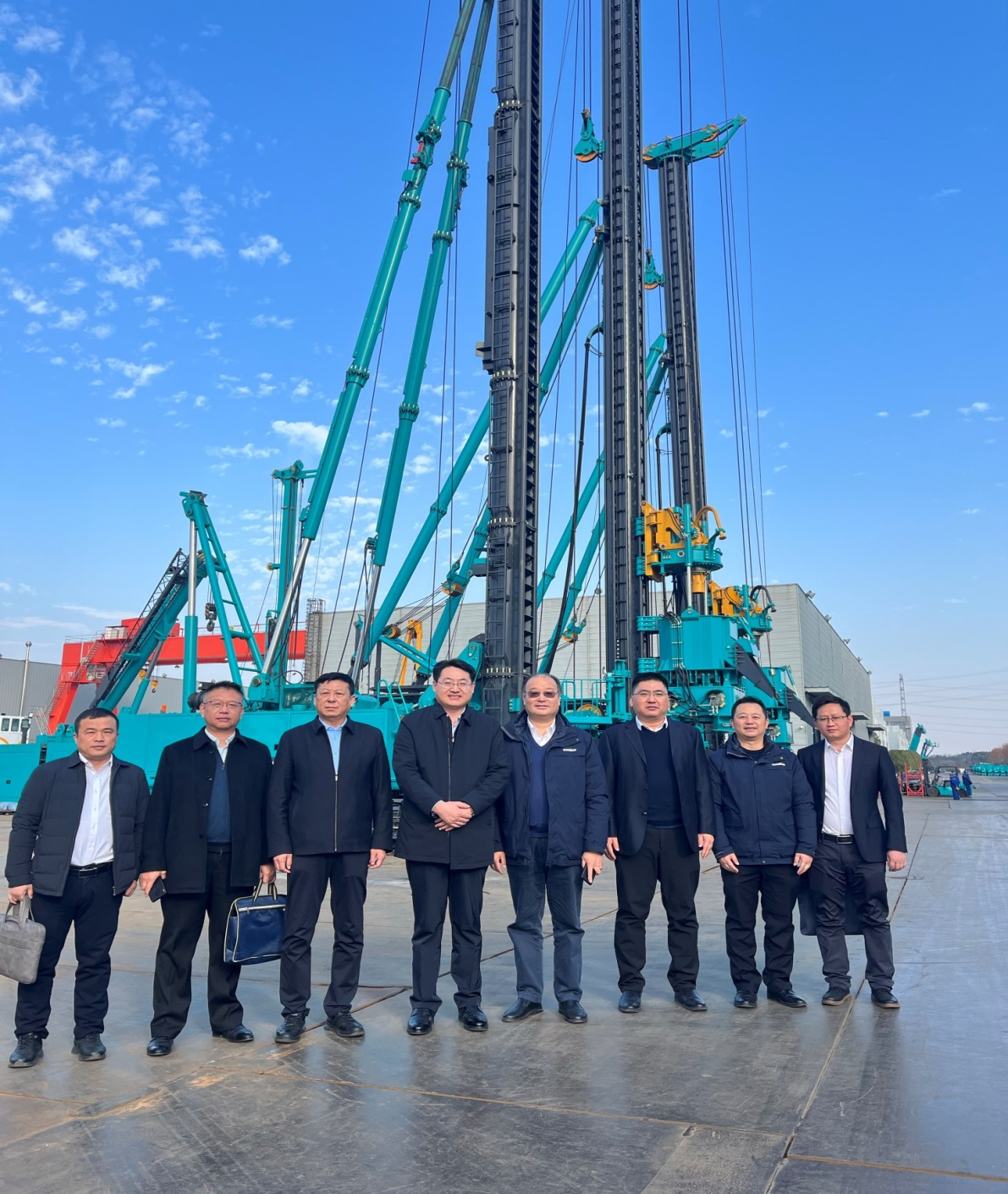 强强联合，，，，，同营生长！LETOU乐投智能与中铁六局路桥公司签署战略相助协议