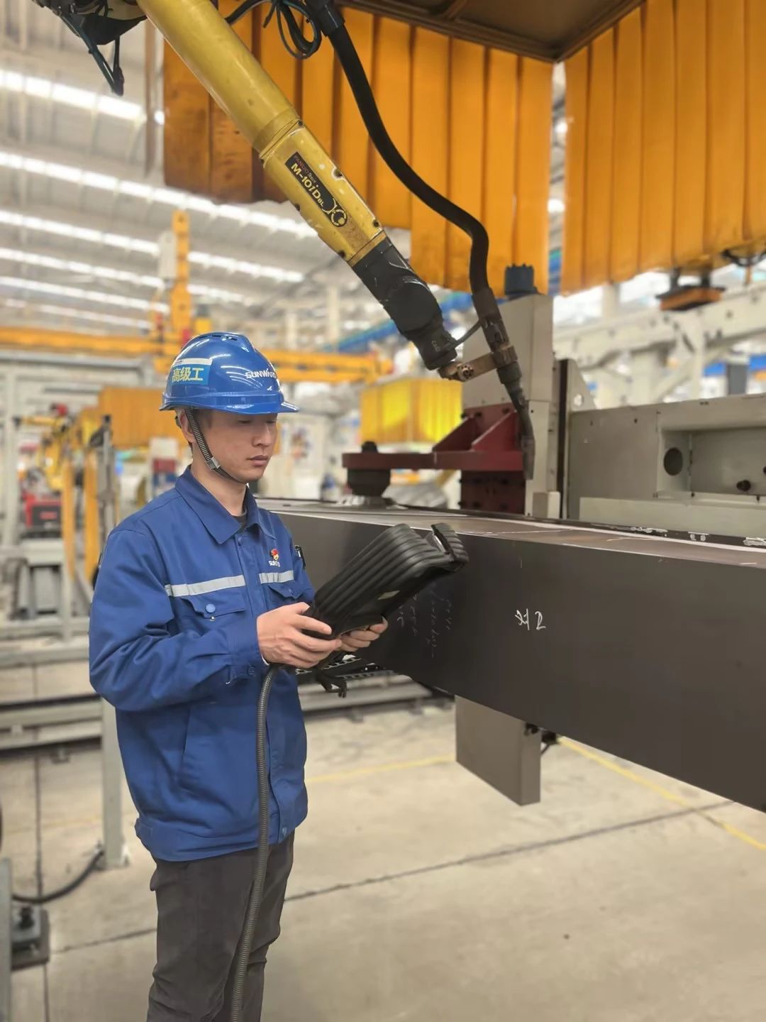 看LETOU乐投工匠们怎样用一双巧手“拿捏”事情、创立“事业”