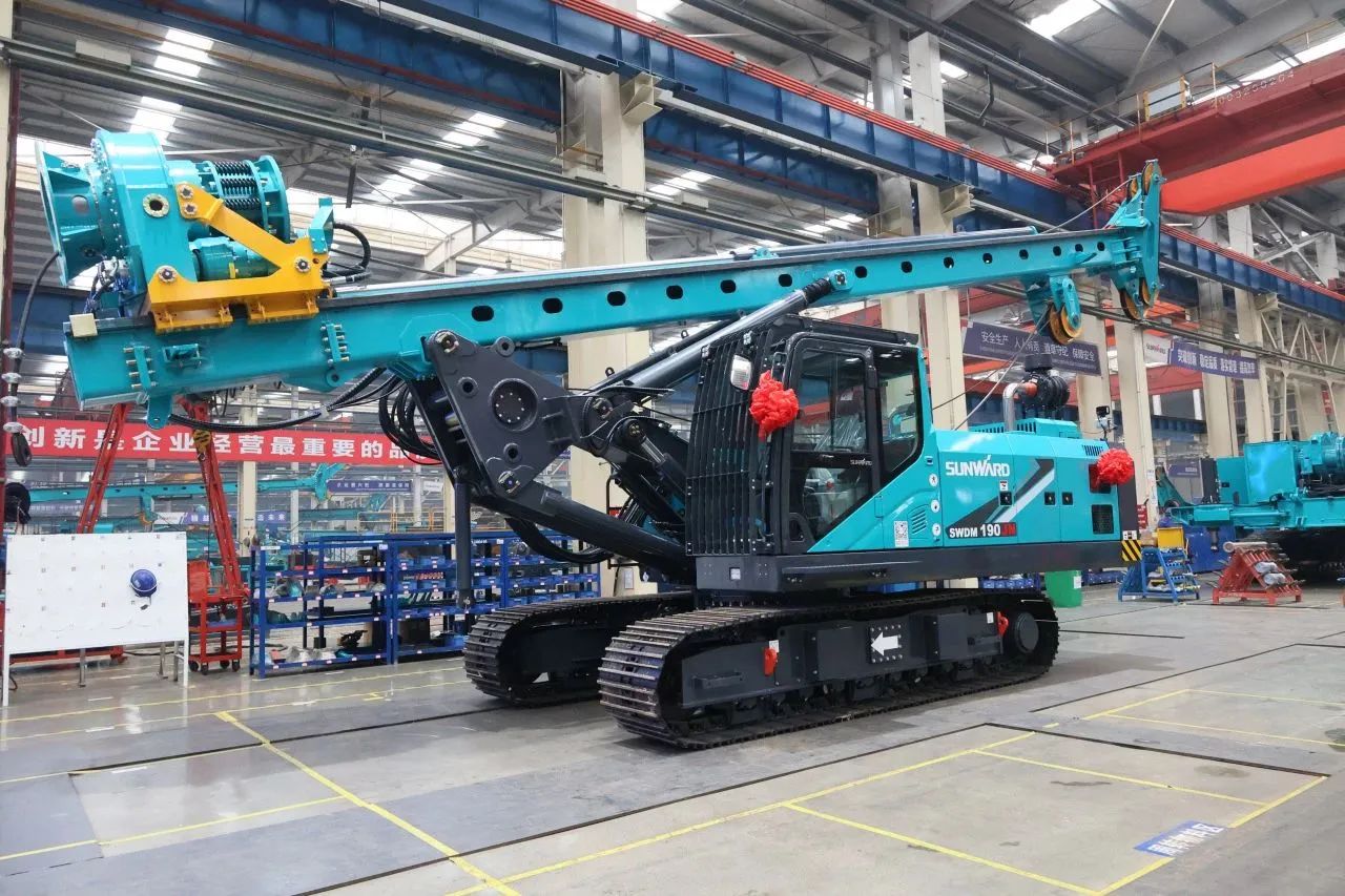 一连火热交付！LETOU乐投智能SWDM190JN旋挖钻机备受天下各地客户青睐
