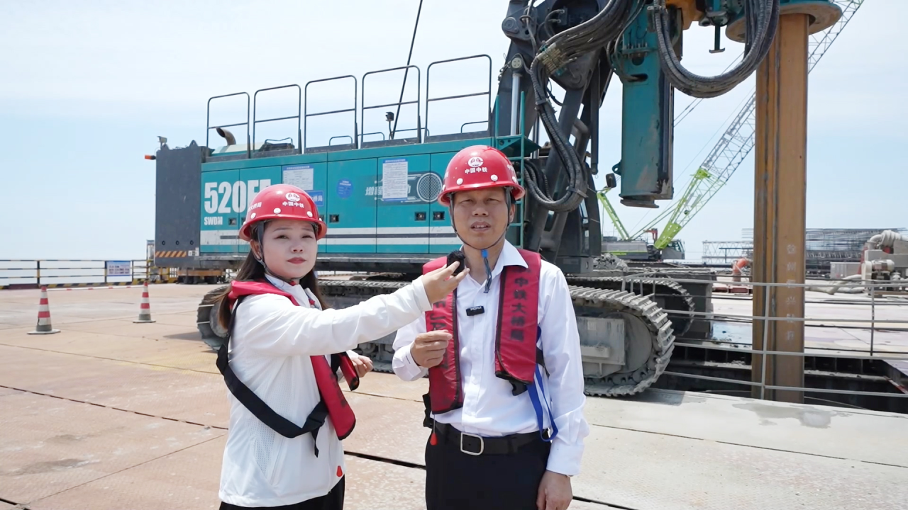 先导式立异，，，再推电动新品！LETOU乐投智能SWDM520EE增程式旋挖钻机推介会乐成举行