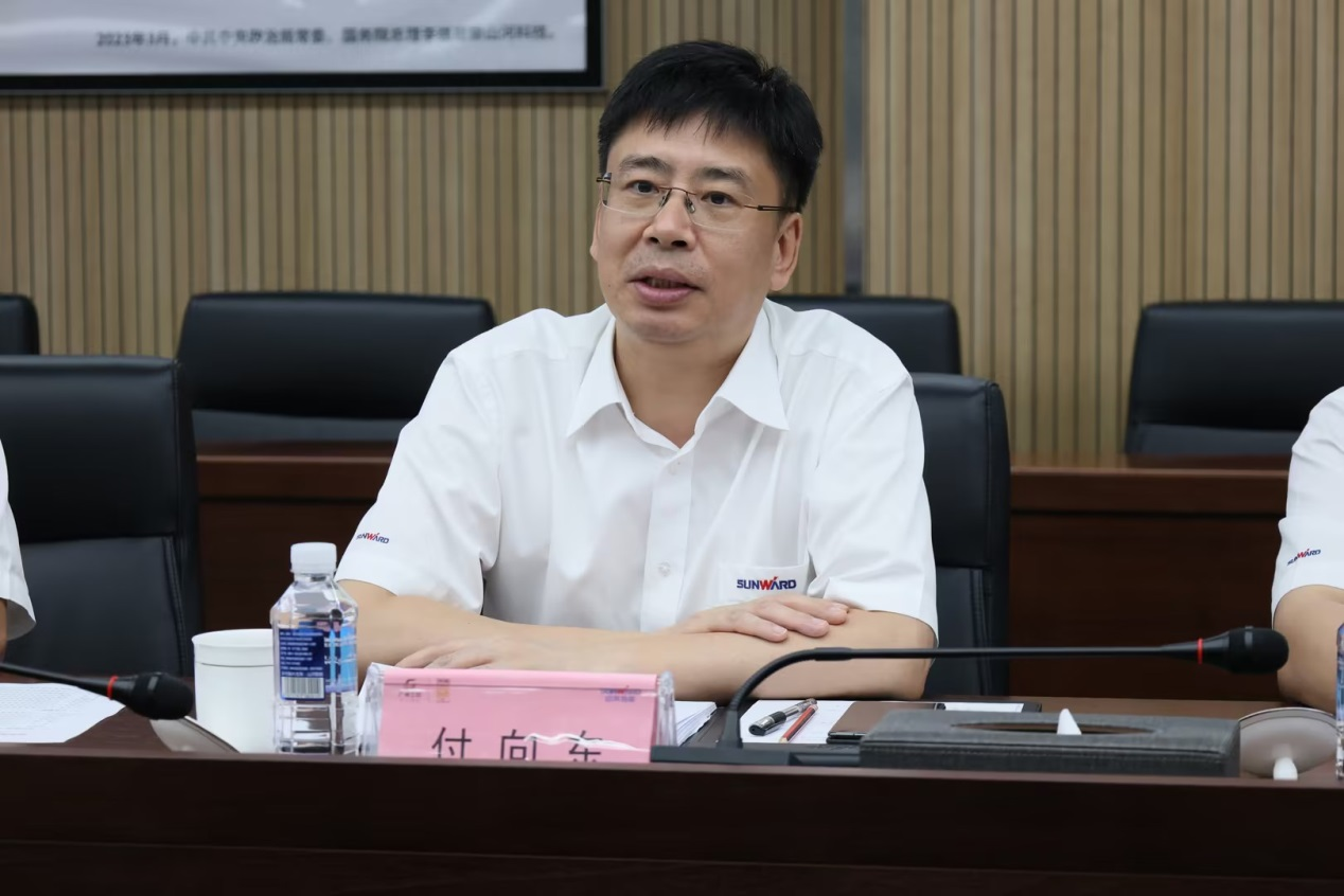 深化交流相助！广州港李明忠副总司理率队莅临LETOU乐投智能考察交流！