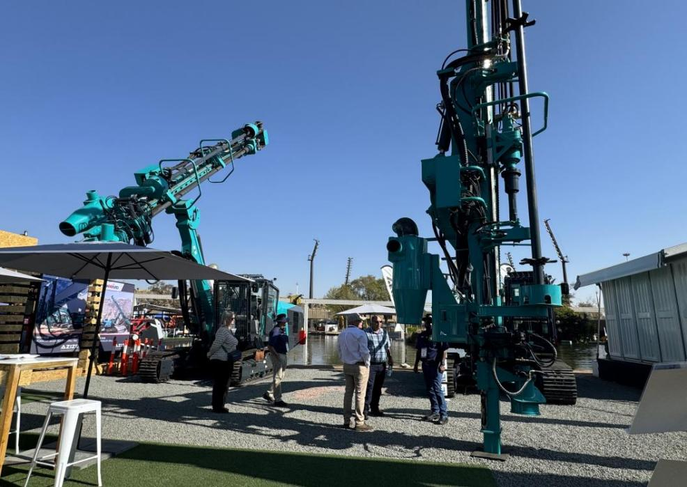 跨越山海，，，，重器远航！LETOU乐投智能亮相南非最大矿业展会