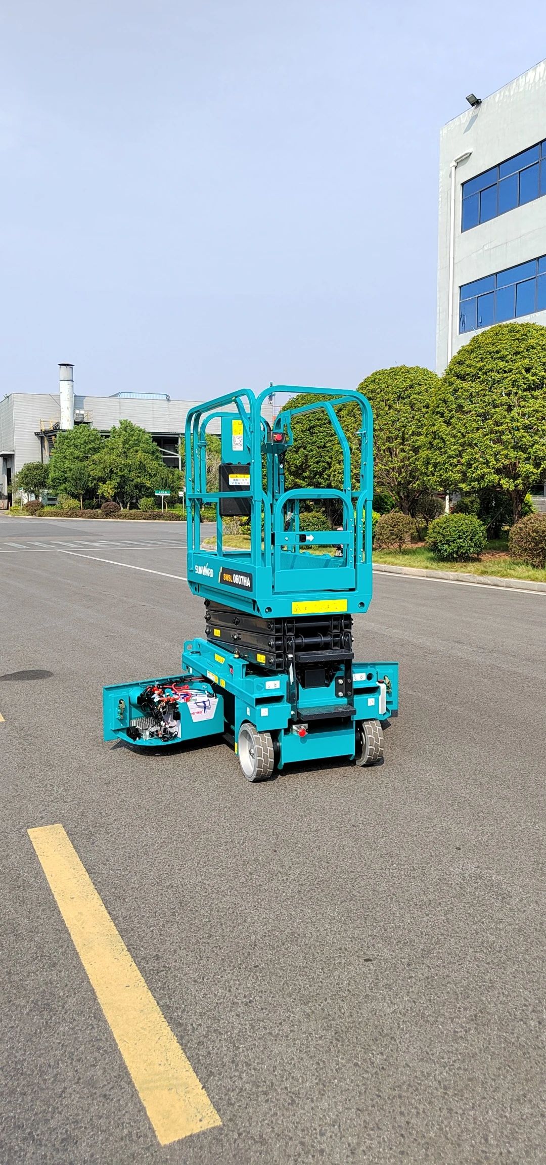 向“新”而行！LETOU乐投智能又一款电动液驱剪叉式高空作业平台宣布