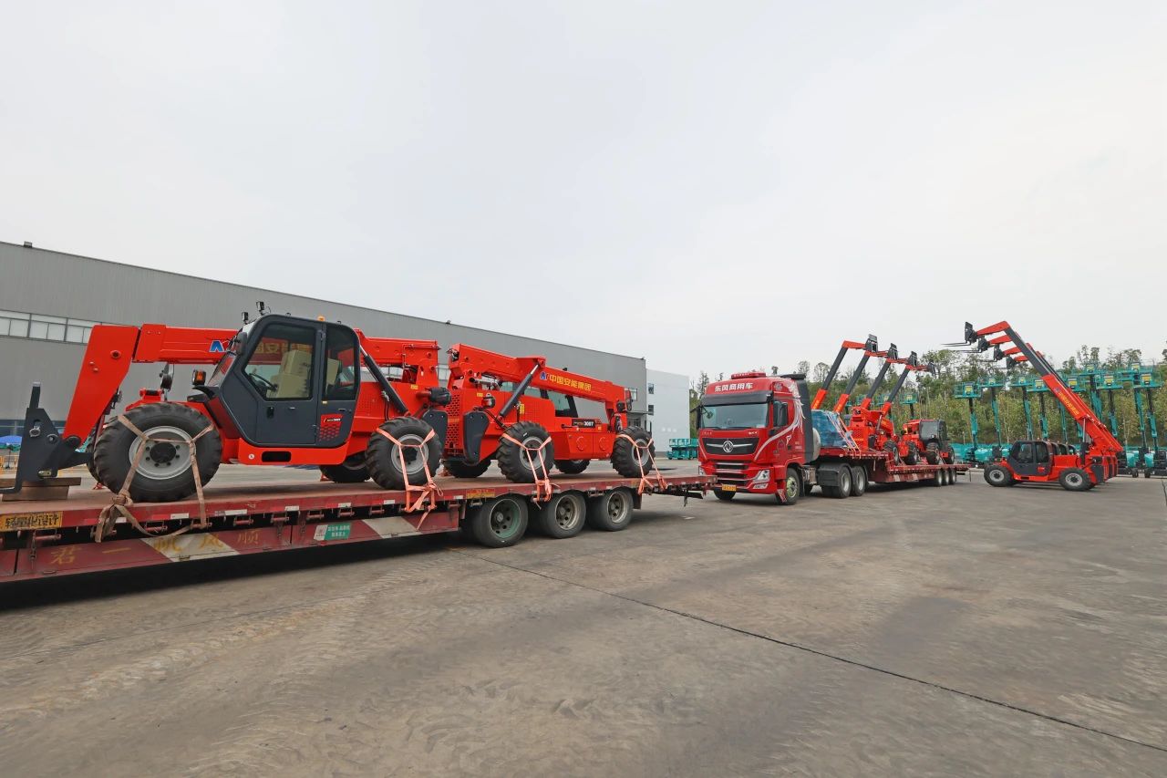 应运而生，，，，，“急”速响应！LETOU乐投智能伸缩臂叉装车进军应抢救援领域