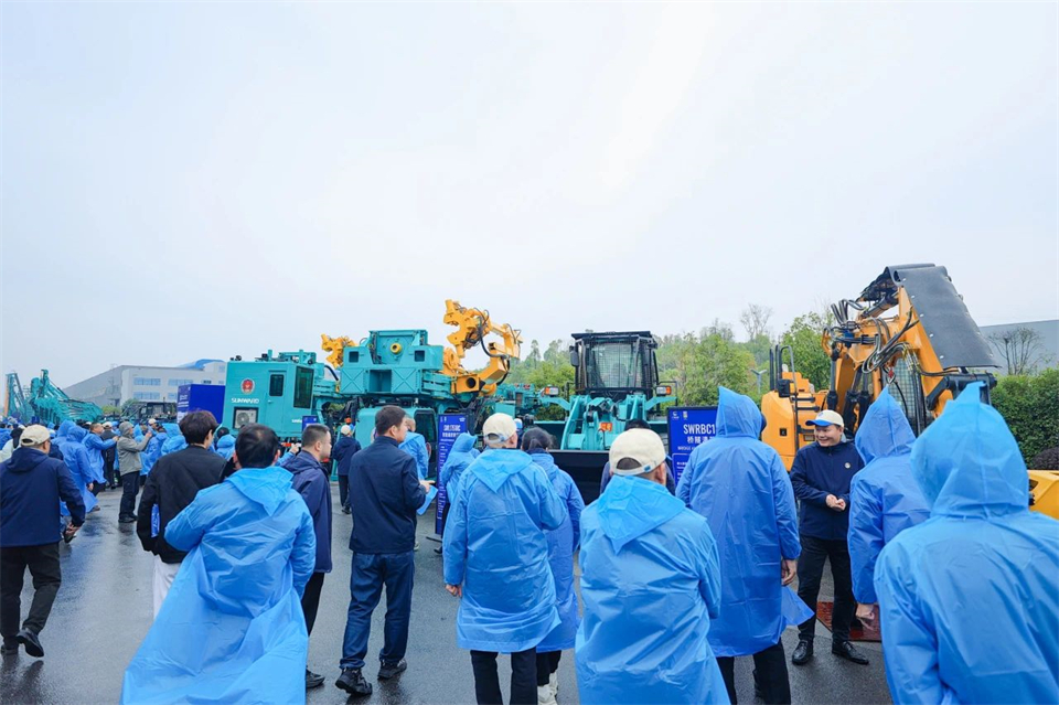 立异引领价值，，，，，理想成绩未来！LETOU乐投智能25周年庆典暨全球客户节盛大举行