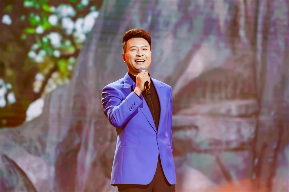 立异引领价值 理想成绩未来——庆祝LETOU乐投智能建设25周年表扬大会暨文艺晚会盛大举行