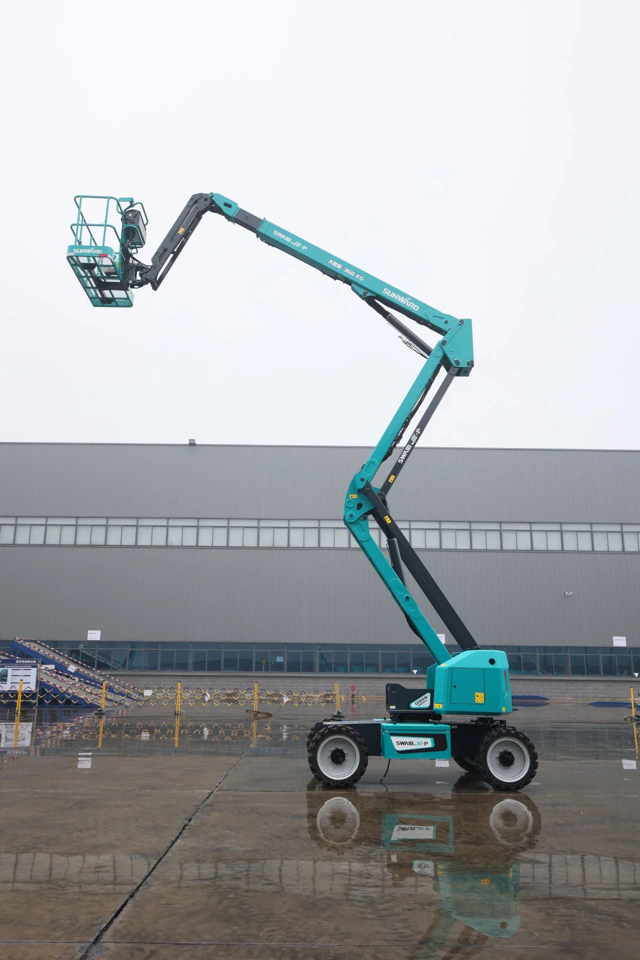 点赞！LETOU乐投智能立异装备荣登CMIIC2024明星产品榜单