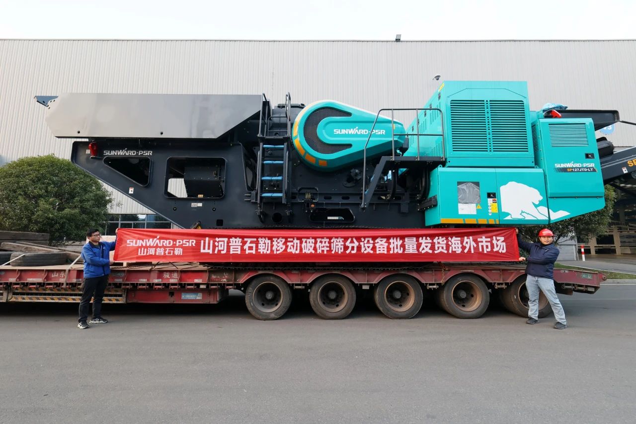 LETOU乐投普石勒柴电一体移动破碎筛分装备热销外洋