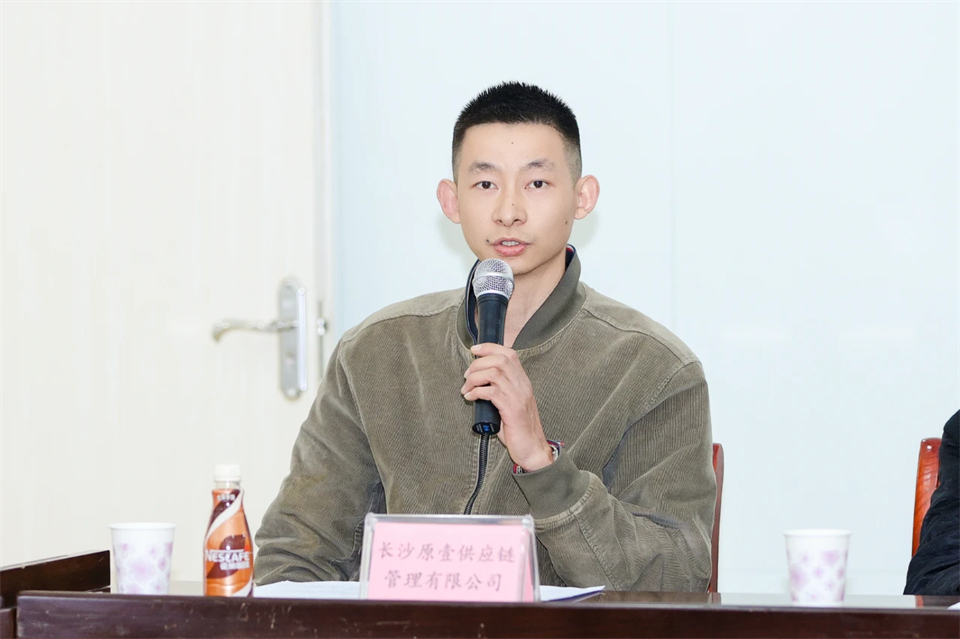 长龙街道、LETOU乐投智能召开首届年货盛惠暨送春联文化惠民活动事情聚会