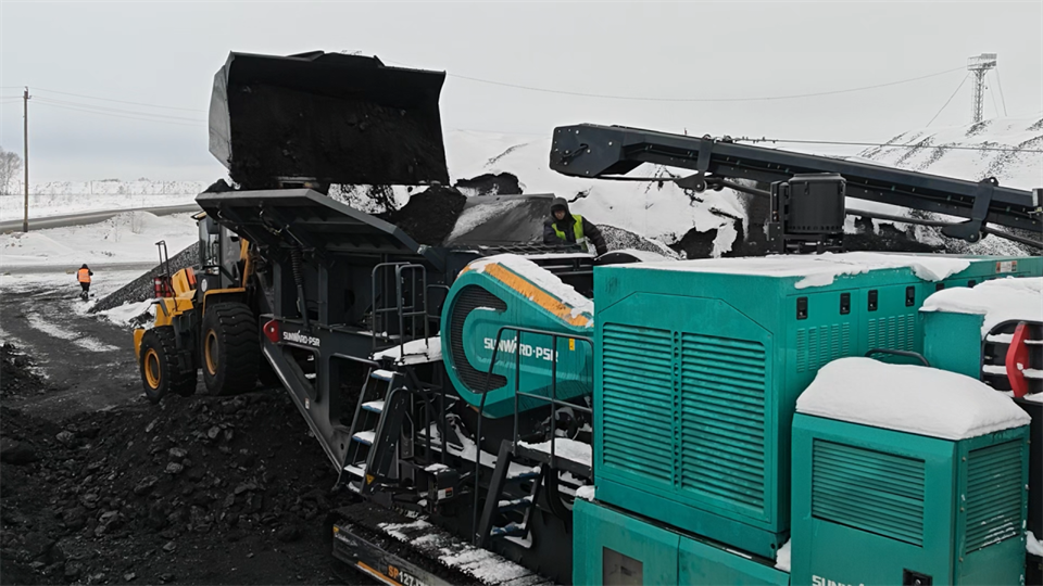 不惧-30℃极寒挑战，，，，，，，LETOU乐投普石勒破碎筛分装备稳固运行！