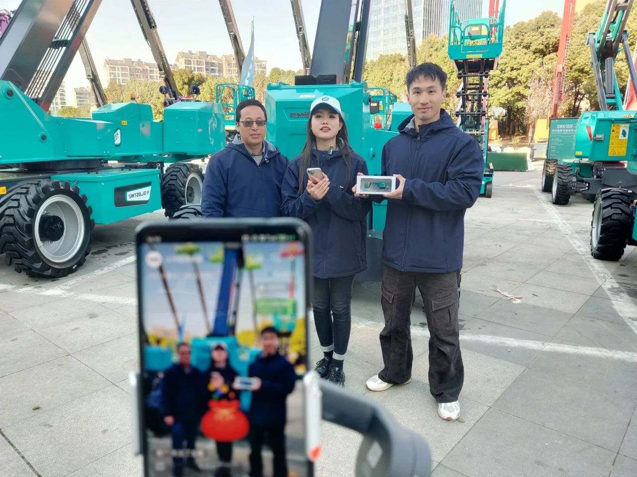 登“高”向“新”，，，LETOU乐投智能亮相第九届天下高空作业平台租赁大会