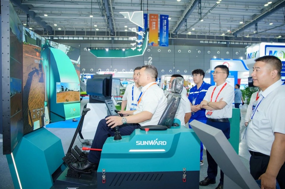 2025 CICEE | LETOU乐投智能实力闪灼2025长沙国际工程机械展