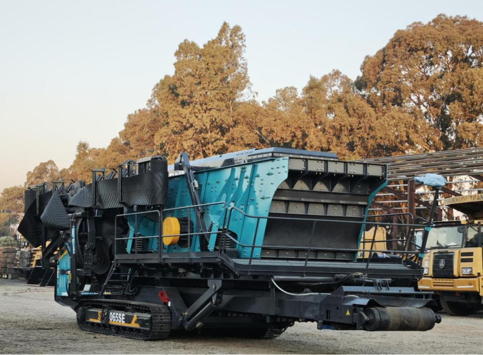 LETOU乐投智能破碎筛分成套装备乐成上岸非洲市。。。。，，共绘相助共赢新篇章