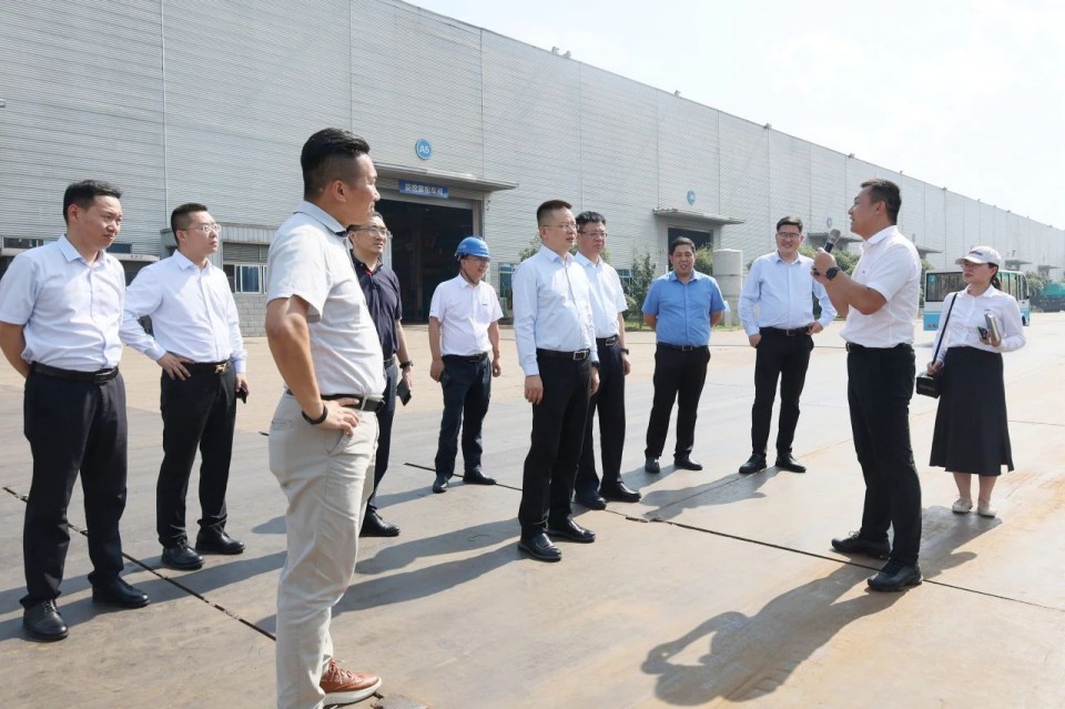 共商相助，，，，，建华控股有限公司董事长汪贵华到访LETOU乐投智能