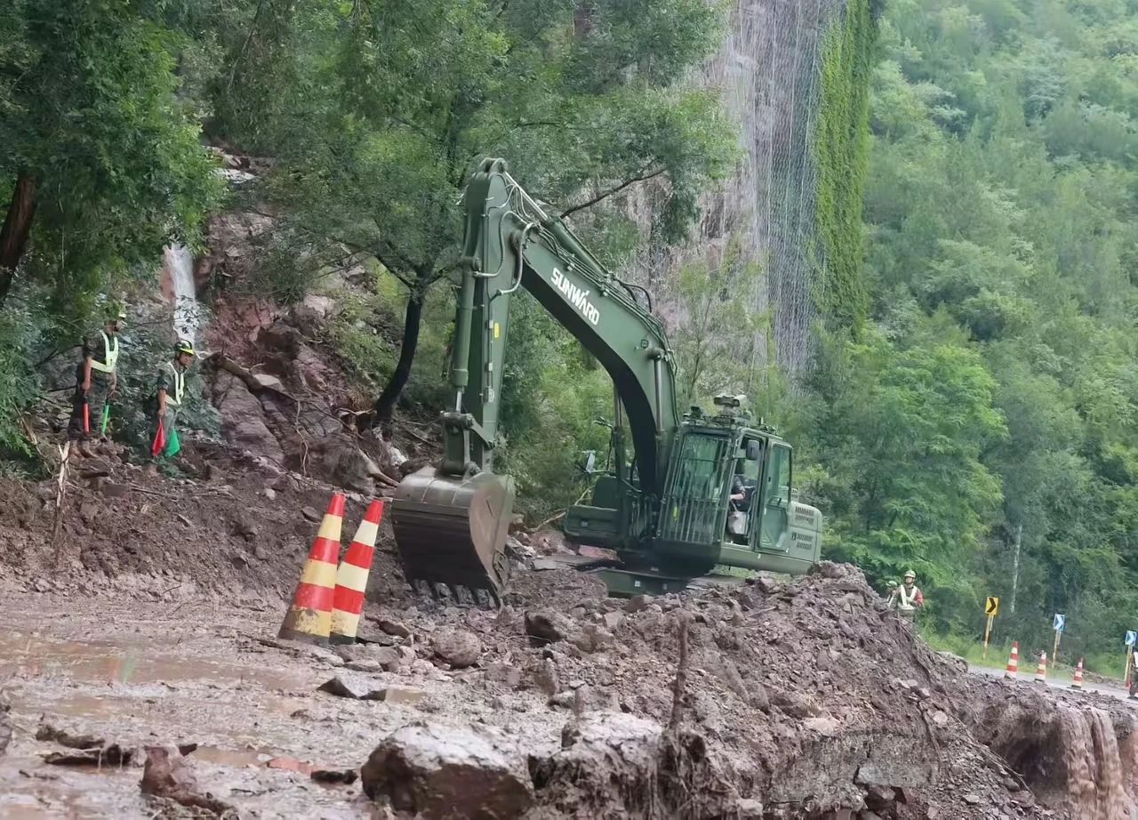 关注！LETOU乐投智能应抢救援装备助力武警冲锋北京暴雨抢险救灾一线！