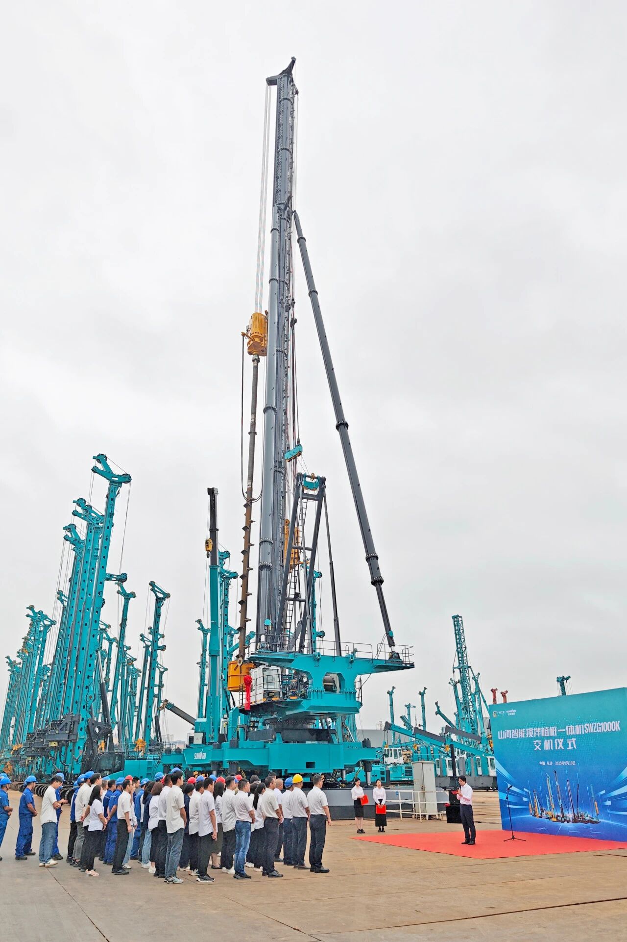 破局深基施工！LETOU乐投智能搅拌中掘植桩一体机重磅交付