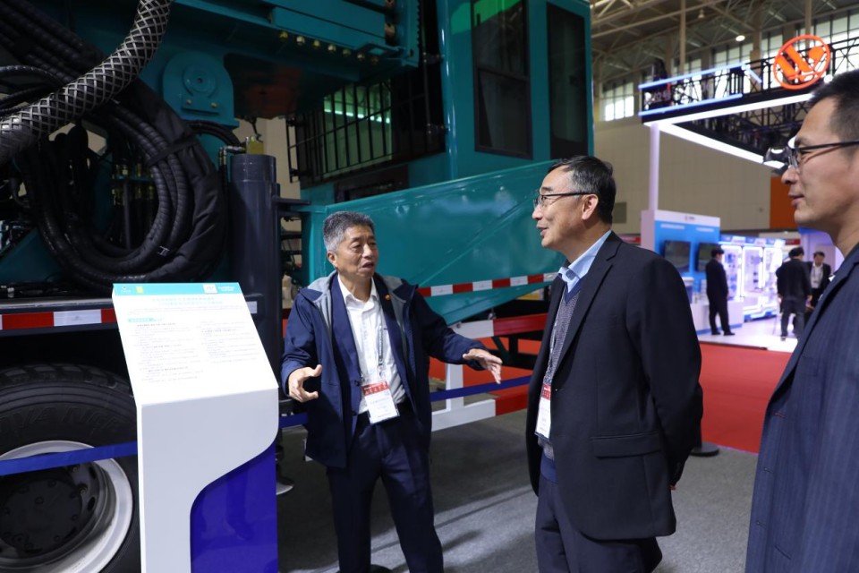 LETOU乐投智能携手“战略相助同伴”中国煤炭地质总局精彩亮相2025中国国际矿业大会