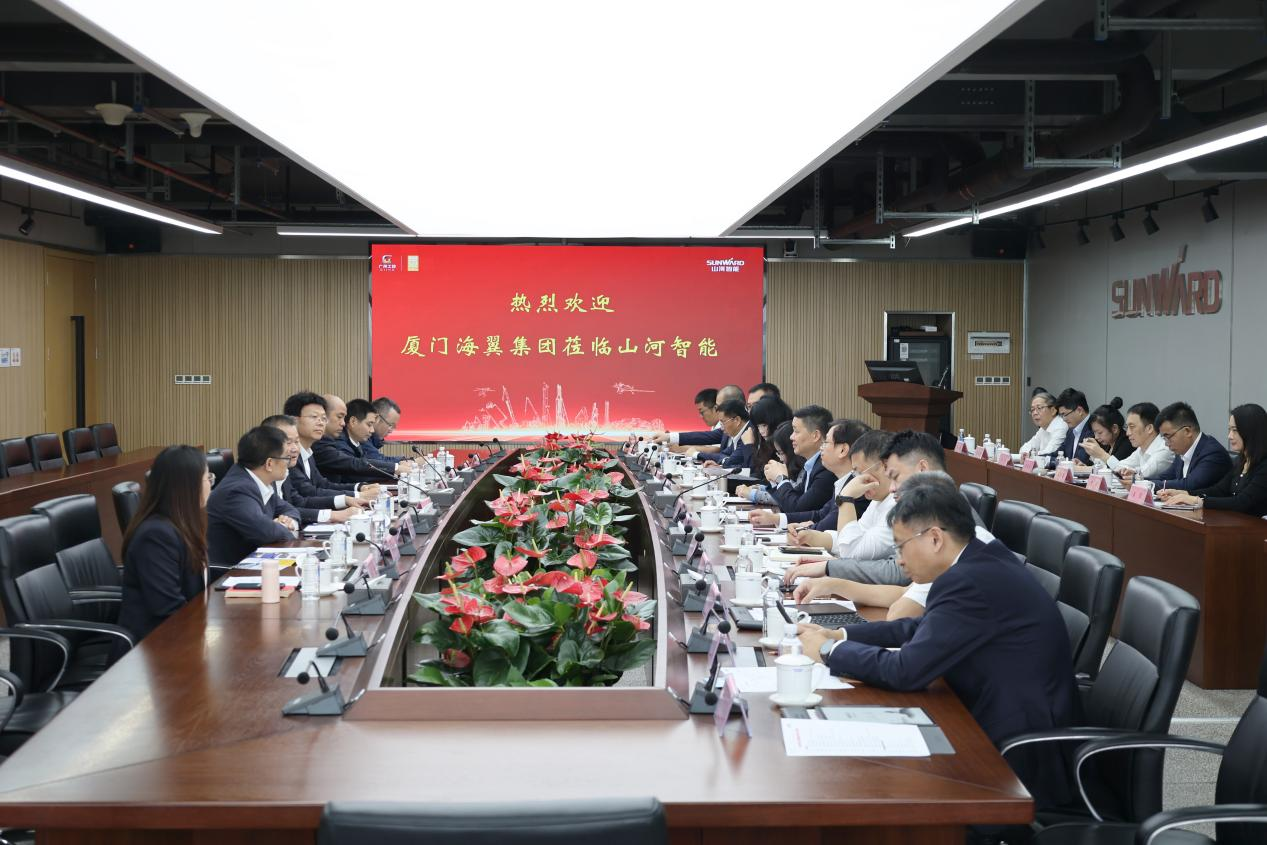 厦门海翼集团总司理金中权到访LETOU乐投智能